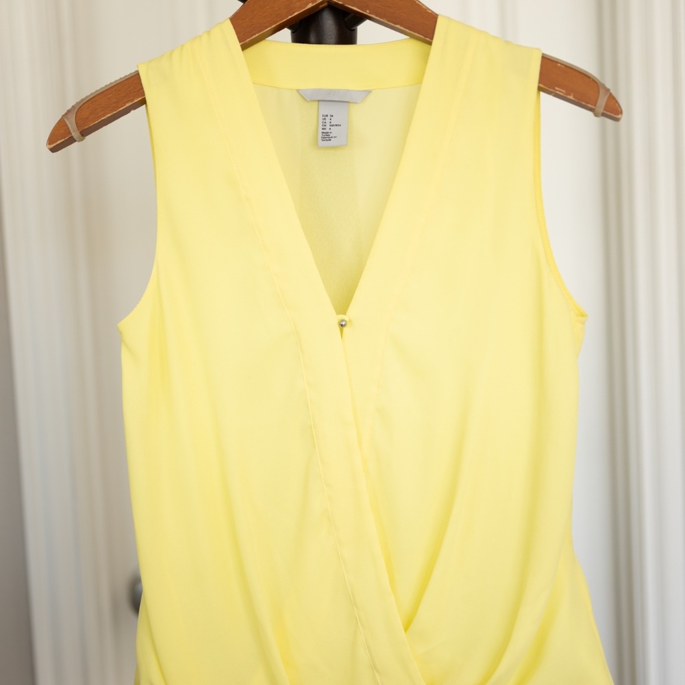 Yellow Women's sleeveless blouse